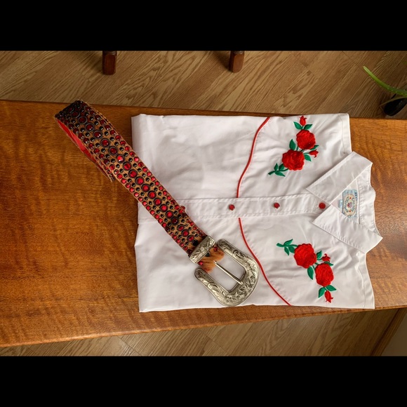 COUNTRY CHARMER like new western shirt. - Picture 4 of 6